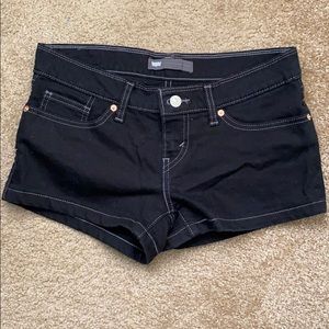 Black Levi’s Jean Shorts